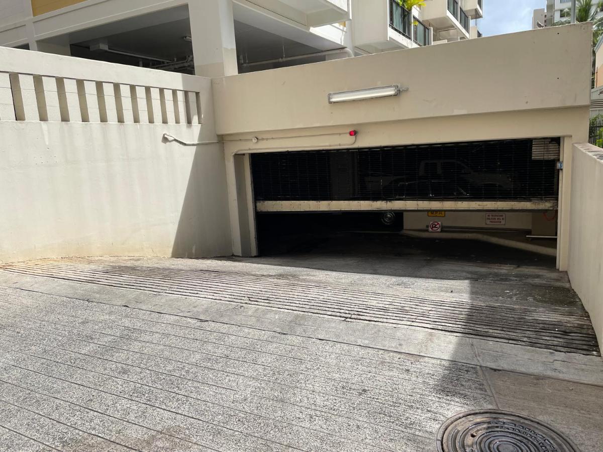 Amazing Waikiki Beach Condo 2Bed2Bath+Free Parking ホノルル エクステリア 写真