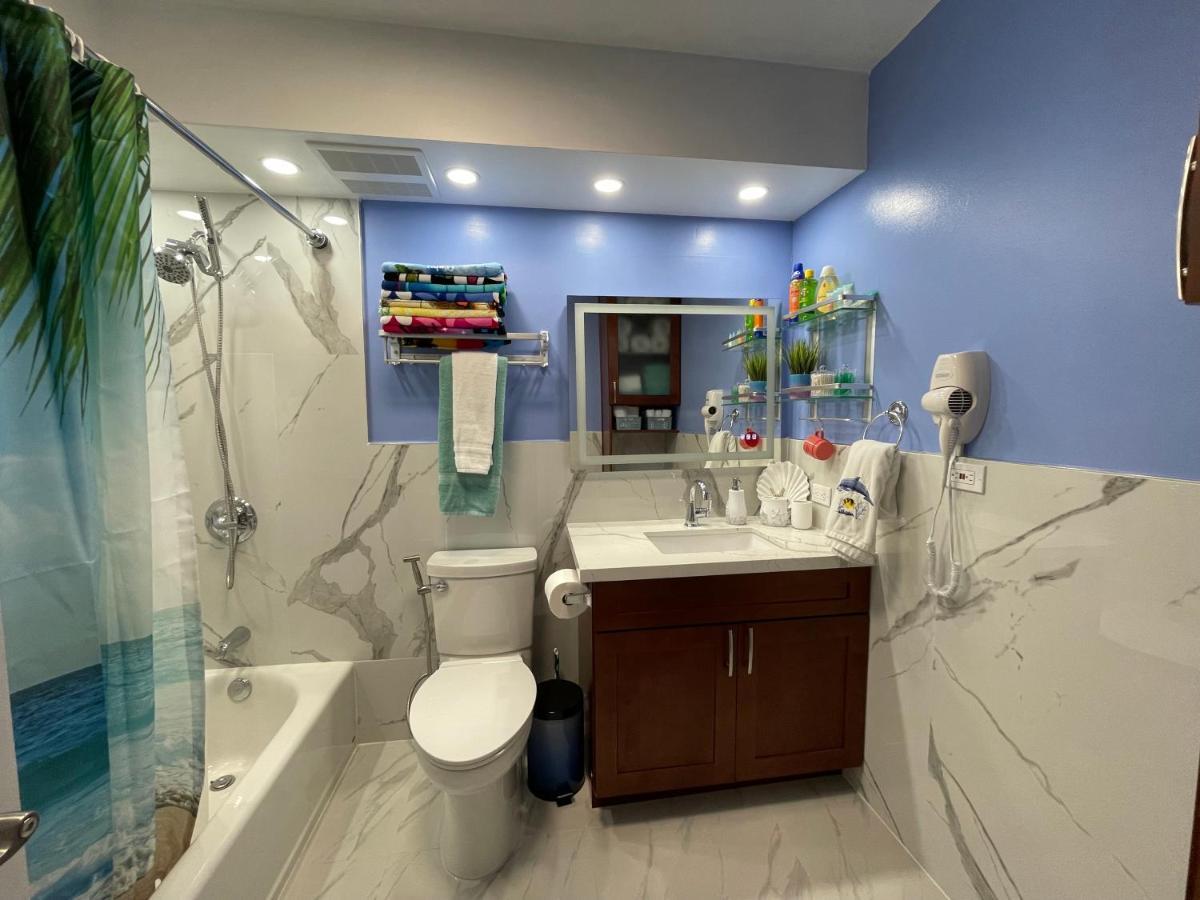 Amazing Waikiki Beach Condo 2Bed2Bath+Free Parking ホノルル エクステリア 写真