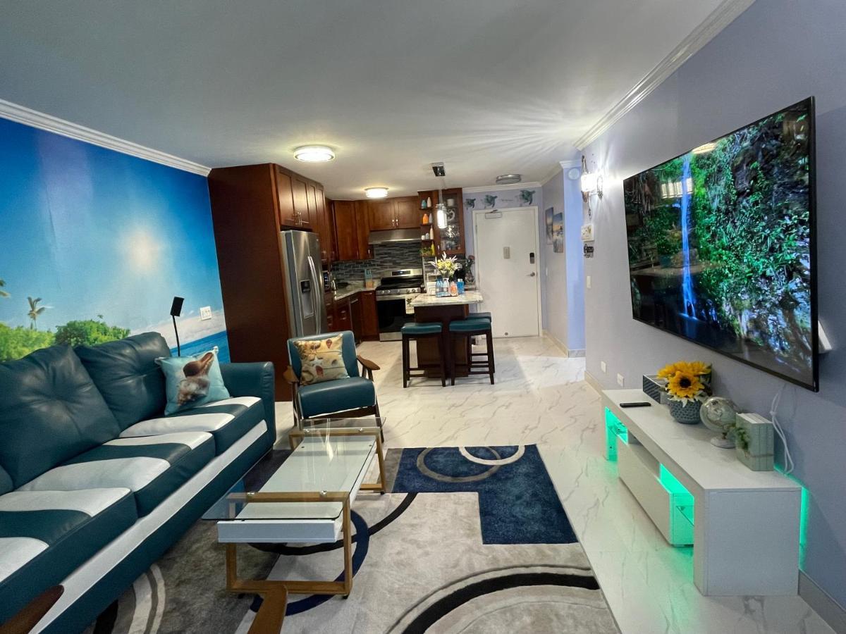 Amazing Waikiki Beach Condo 2Bed2Bath+Free Parking ホノルル エクステリア 写真
