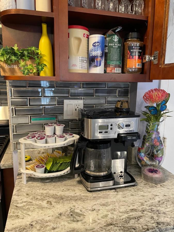Amazing Waikiki Beach Condo 2Bed2Bath+Free Parking ホノルル エクステリア 写真