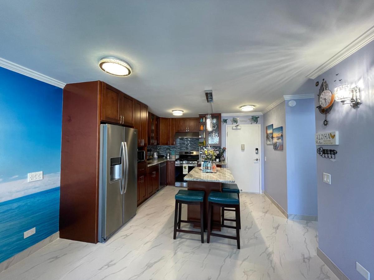 Amazing Waikiki Beach Condo 2Bed2Bath+Free Parking ホノルル エクステリア 写真